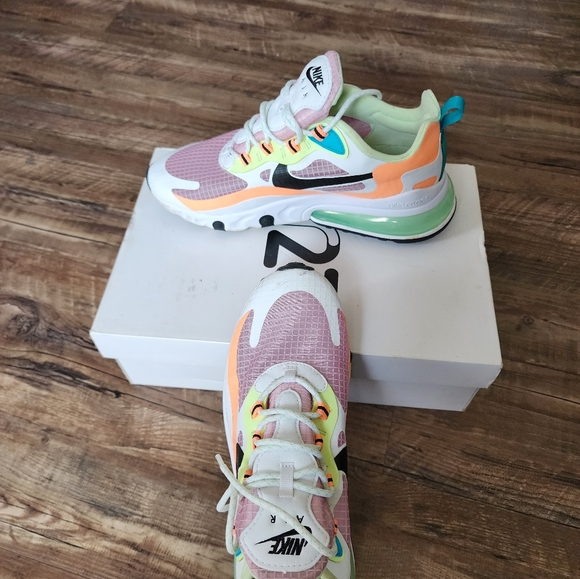 270 Air Max - Picture 1 of 6